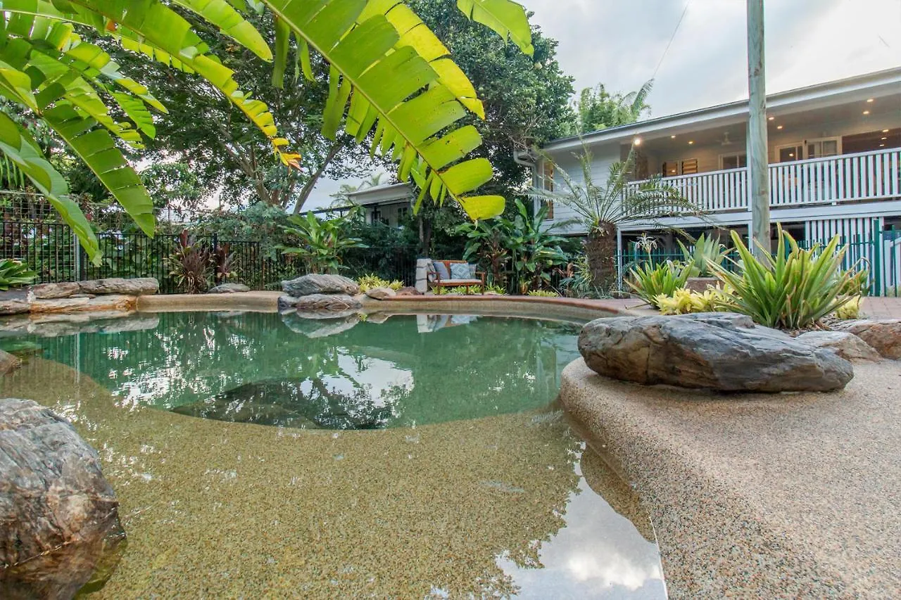Malawi House Villa Edge Hill Australia